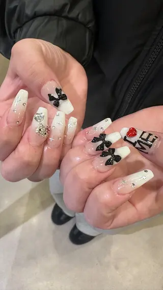 ネイル 🍓個性派ネイル🎶 /Komachi❤️のネイルデザイン