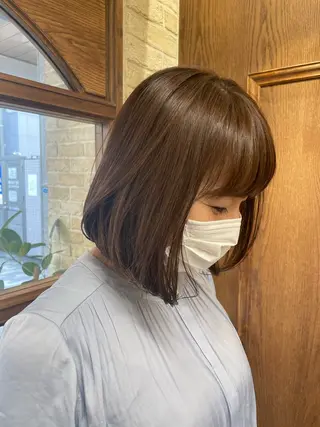 ミディアム 河上 麻衣/白髪ぼかしのヘアスタイル