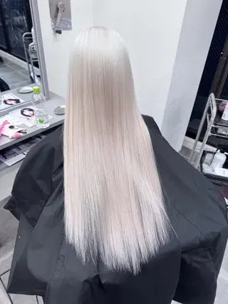 ロング カラー ホワイトカラー☁️/ Yuya/ブリーチのヘアスタイル