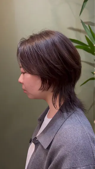 ミディアム 内山 優のヘアスタイル