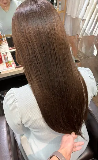 セミロング 天王寺区🌟大好評バ ッサリ◎美髪改善矯正のヘアスタイル