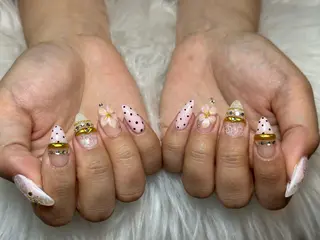 ネイル NIE NAIL Luxeのネイルデザイン