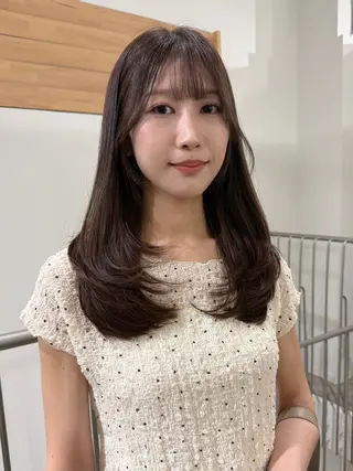 ロング Kamie 三宮のヘアスタイル