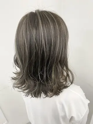ミディアム 2ヵ月先までまとまる レイヤー🫧若葉🪞のヘアスタイル