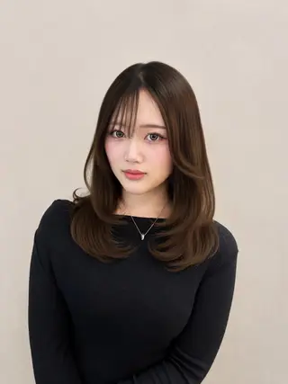 セミロング カラー serina ㅤ⠀ㅤ⠀のヘアスタイル
