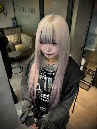 ロング カラー 元地雷系美容師🫶 RYUSEI🐈‍⬛のヘアスタイル