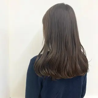 ミディアム カラー パーマ ヘアアレンジ メンズ キッズ ネイル マツエク・マツパ レイヤーカット/ 巻ける縮毛矯正のヘアスタイル