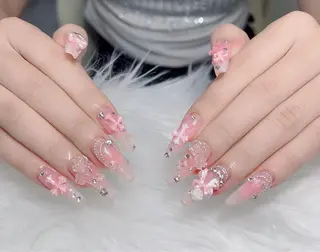 ネイル Lenie Nail Salonのネイルデザイン