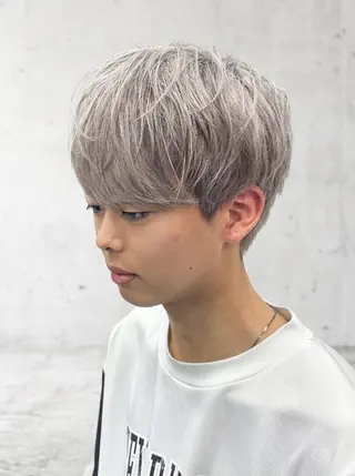 カラー メンズ グレージュ系はお任せ /ケアブリーチ/岩崎のヘアスタイル