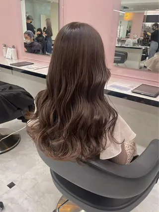 ロング カラー 韓国レイヤー透明感 艶カラー美髪縮毛矯正のヘアスタイル