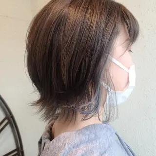 ミディアム カラー 赤松 摩美のヘアスタイル