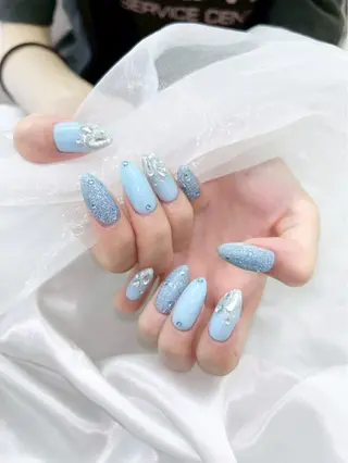 ネイル 【岐阜🦋】 キラキラネイル✨あゆのネイルデザイン