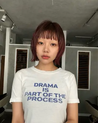 ショート カラー ヘアアレンジ タイトボブ個性派カラ ーAKANEのヘアスタイル