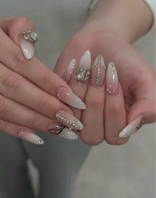ネイル Mimi nail _Royalのネイルデザイン