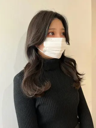 ロング 韓国ヘア レイヤーカットのヘアスタイル