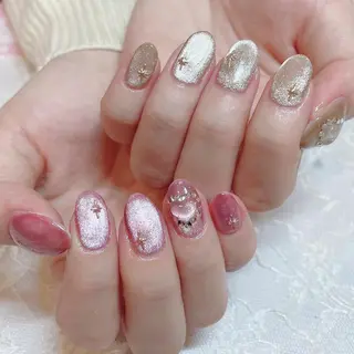ネイル Nailsalon Liliesのネイルデザイン