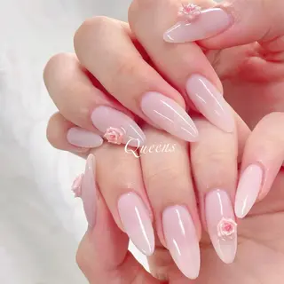 ネイル Queens テイのネイルデザイン