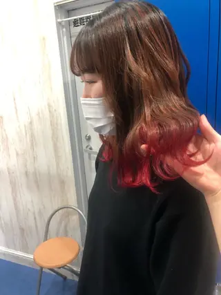 カラー white.梅田 デザインカラー🦄のヘアスタイル