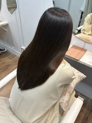 セミロング カラー 縮毛矯正🫧髪質改善 💐いしいゆうこのヘアスタイル