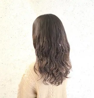 ミディアム セミロング ロング パーマ creep hair nozomiのヘアスタイル