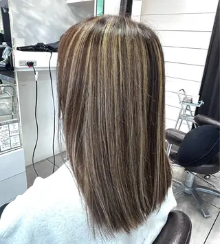 セミロング カラー 🎀艶カラー🎀 よしいあまねのヘアスタイル
