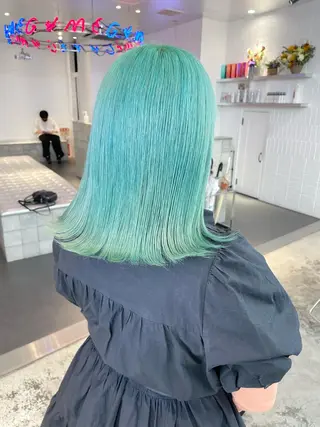 カラー 🫒オリーブ/透け感 レイヤー🌿モエカのヘアスタイル