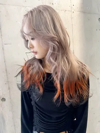 ロング カラー ヘアアレンジ lani ブリーチ /ダブルカラーのヘアスタイル