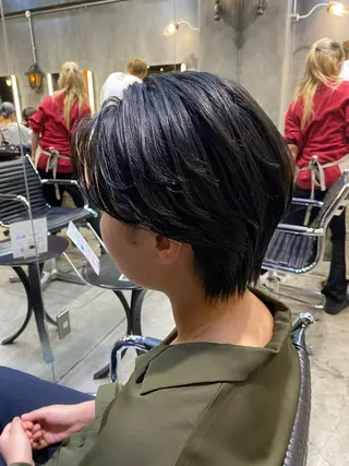 ショート カラー 透明感カラー🌿 グレージュ🐺陽介のヘアスタイル