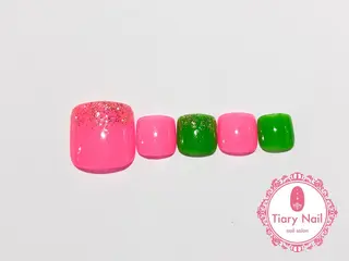 ネイル tiarynail K K🐼のネイルデザイン
