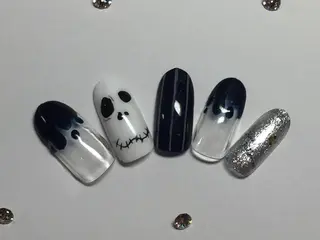 ミディアム Sincerely シンシアリー🌈のネイルデザイン