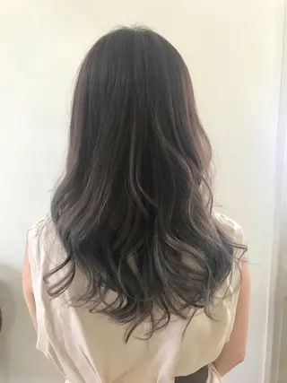 ロング カラー 澤田 彩香のヘアスタイル