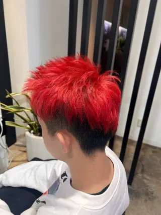 カラー メンズ 山口 詩乃のヘアスタイル