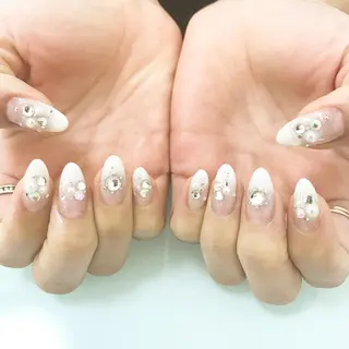 ネイル 板垣 綾乃のネイルデザイン