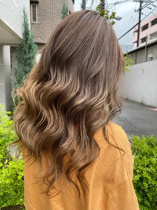 ロング トップスタイリスト/ アユミのヘアスタイル