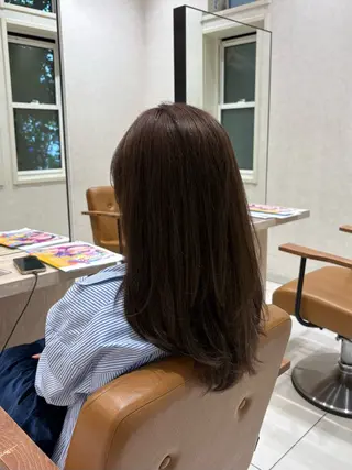 セミロング カラー ナチュ盛れヘア🌿 moeのヘアスタイル