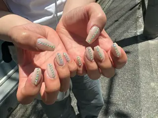 ネイル LAVISH 大和店 emi・:*+のネイルデザイン