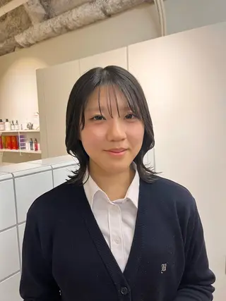 ミディアム 縮毛/パーマ/カラー LUVISM佐藤里咲のヘアスタイル