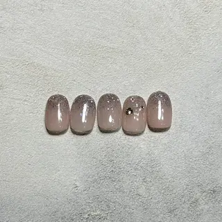 ネイル novem Manamiのネイルデザイン