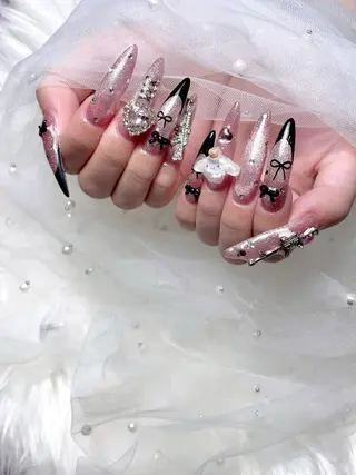 ネイル PEEKABOO 旧:momo京橋のネイルデザイン