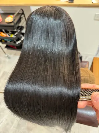 ロング カラー ヘアアレンジ キッズ 横浜関内髪質改善 re:Magoのヘアスタイル