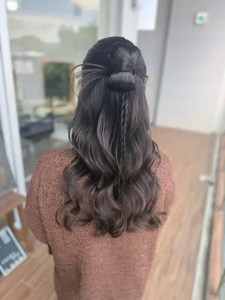 ロング 志賀 美沙のヘアスタイル