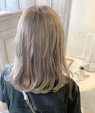 ミディアム カラー ハイトーンカラー♡ yuのヘアスタイル