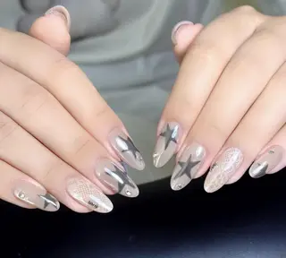 ネイル エリ🫧 nail池袋東口のネイルデザイン