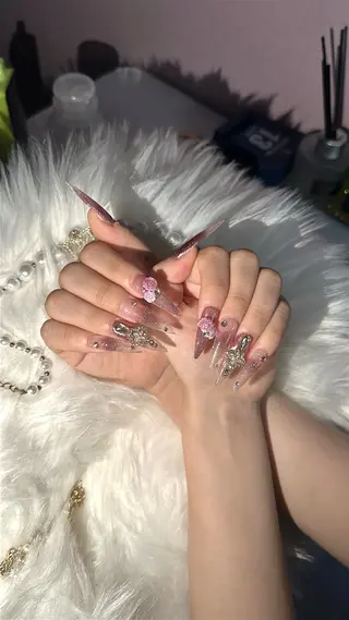 ロング ALLURE 【HANA】のネイルデザイン