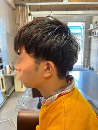 ショート 三宅 亨表のヘアスタイル
