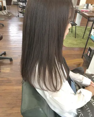 ロング 江原 彩華のヘアスタイル