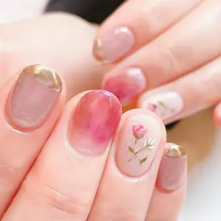 ネイル Nailsalon Liliesのネイルデザイン
