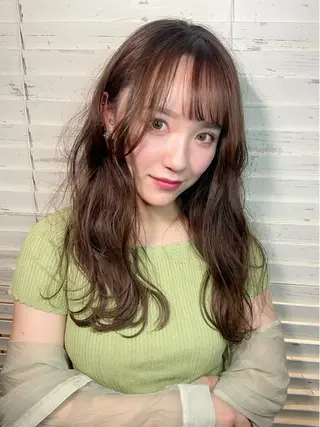 ロング カラー 《インナーカラー》 YAMADAのヘアスタイル