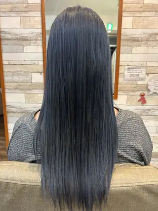 ロング カラー 木庭 愛莉のヘアスタイル