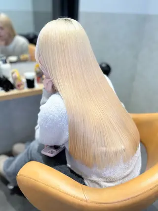 ロング 札幌ブリーチカラー/ ダブルカラー/ドイのヘアスタイル